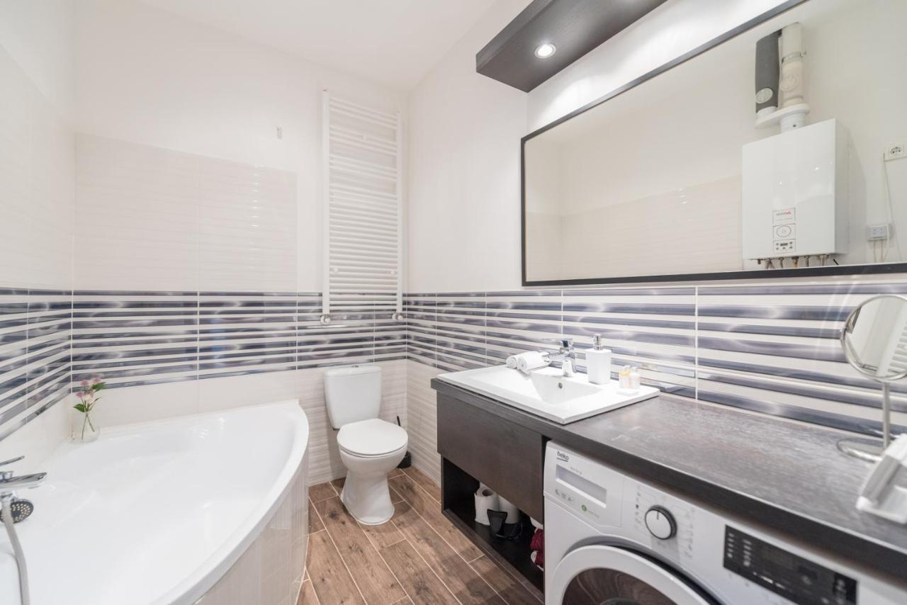 Oasis Apartments - Dohany Street I Budapest Luaran gambar